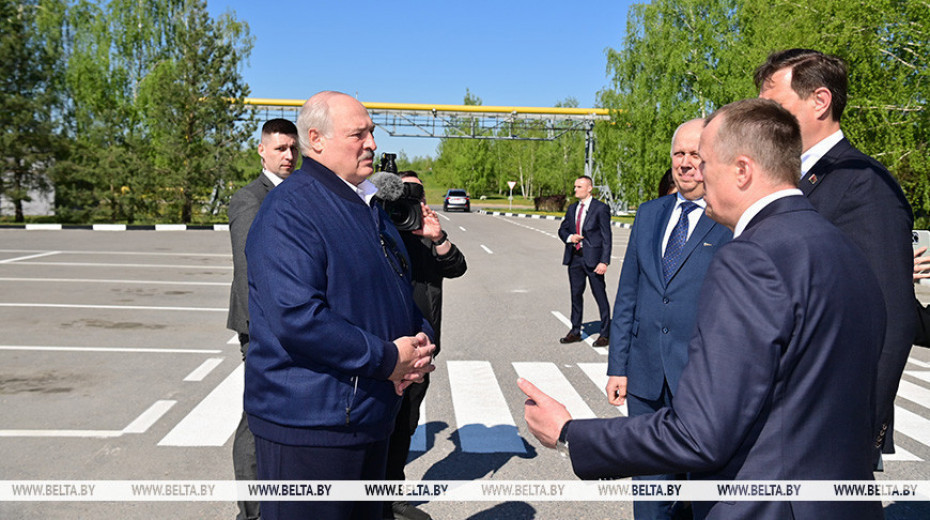 Lukashenko visiting Kostyukovichi District